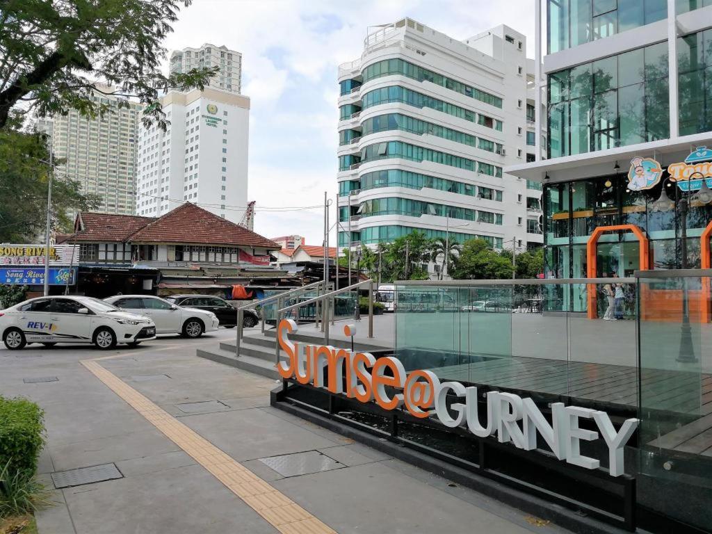 Sunrise Gurney Premium Executive City/Seafront Suite - Penang George Town Extérieur photo