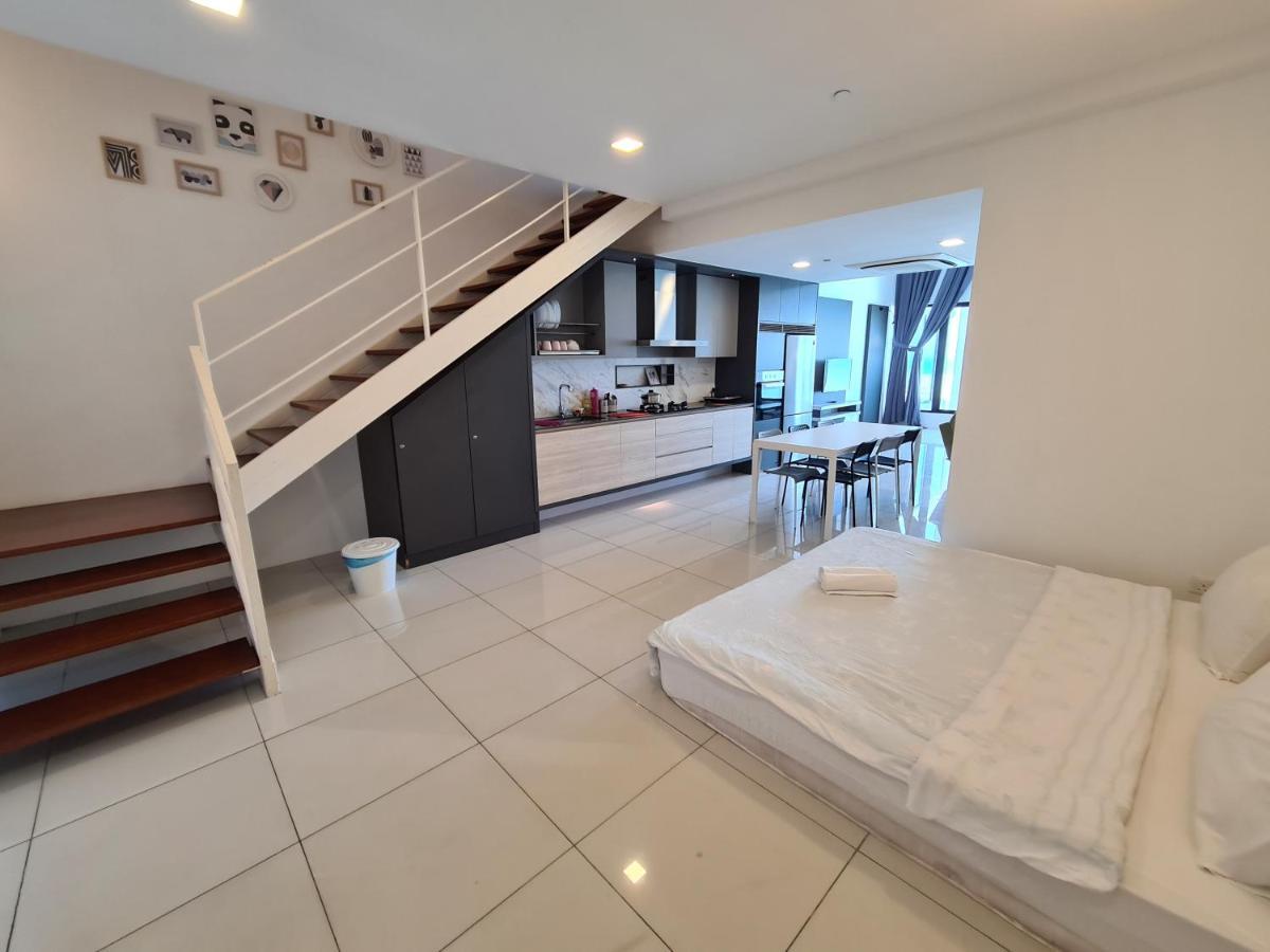 Sunrise Gurney Premium Executive City/Seafront Suite - Penang George Town Extérieur photo